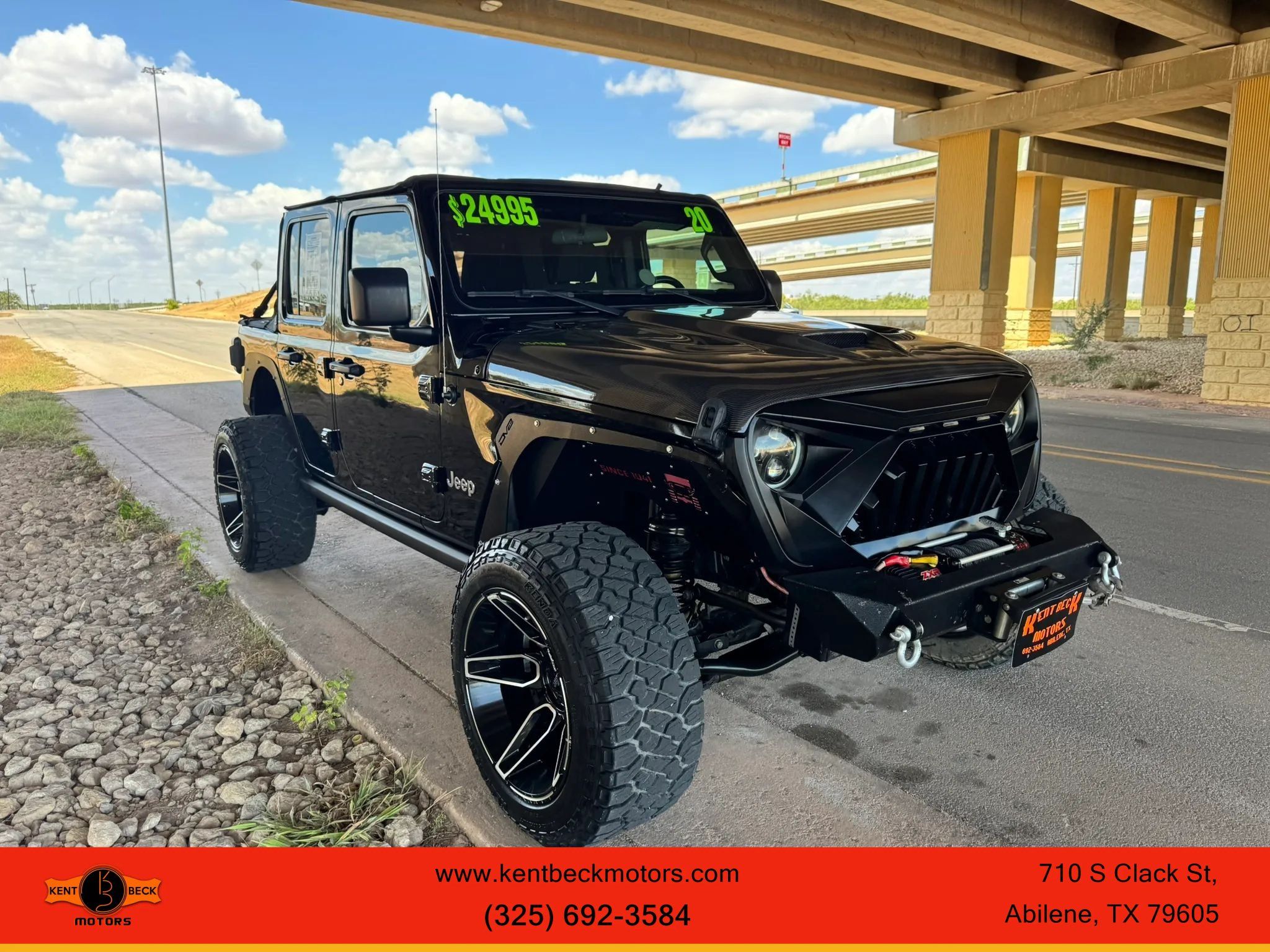 Used 2020 Jeep Wrangler Unlimited Sahara AWD/4WD image 1