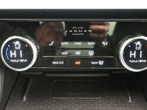 Used 2021 Jaguar F-PACE R-Dynamic S image 18