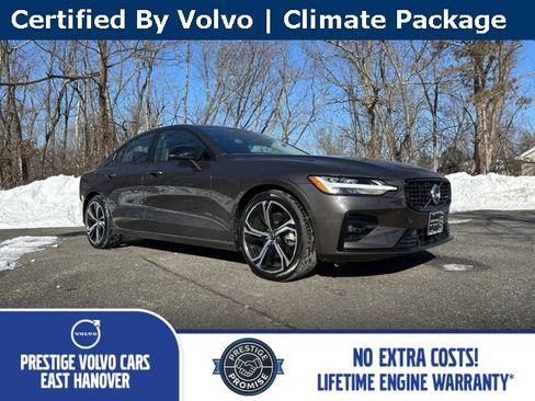 Certified 2025 Volvo S60 B5 Core image 1