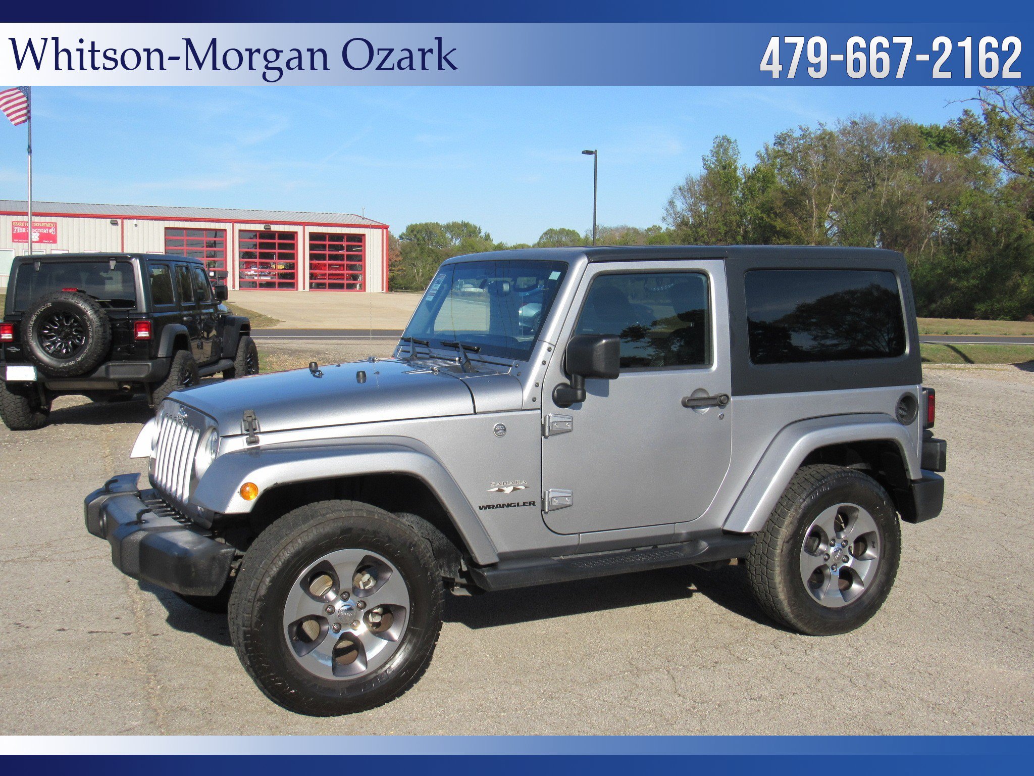 Used 2016 Jeep Wrangler Sahara w/ Connectivity Group AWD/4WD image 4