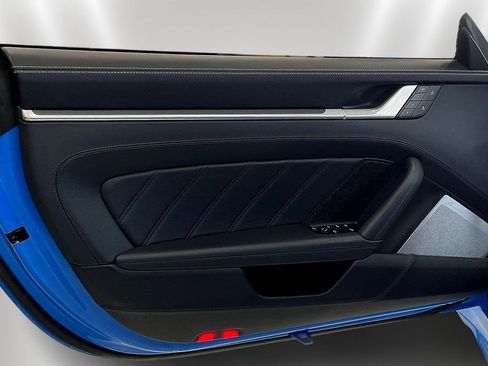 Used 2022 Porsche 911 Turbo S w/ 911 Turbo Sportdesign Package image 18