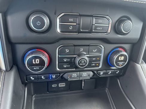 Certified 2024 Chevrolet Tahoe Premier image 32