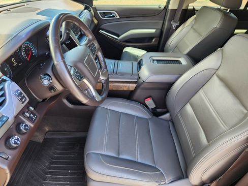 Used 2019 GMC Yukon Denali AWD/4WD image 8