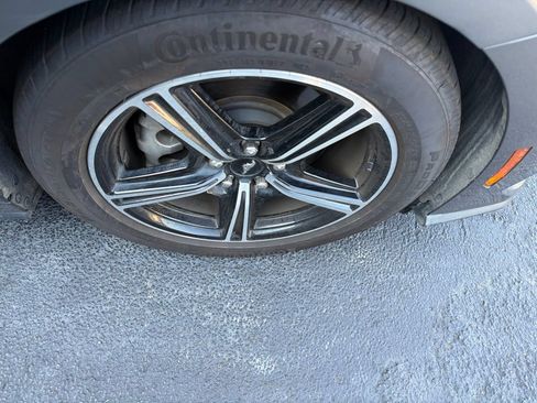 Used 2025 Ford Mustang Premium RWD image 4