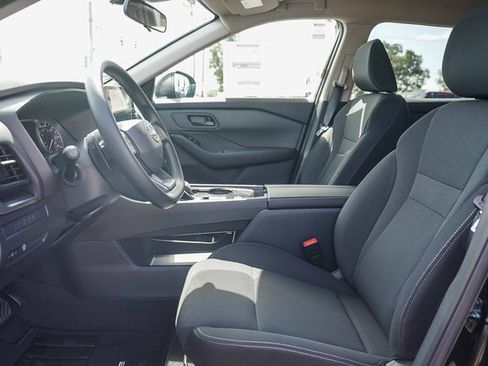 New 2026 Nissan Rogue S image 18