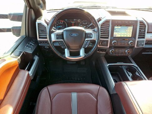 Certified 2019 Ford F250 Platinum w/ Platinum Ultimate Package AWD/4WD image 10