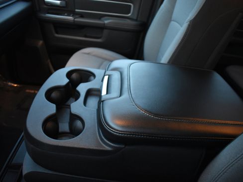 Used 2024 RAM 2500 Big Horn w/ Bed Utility Group image 12