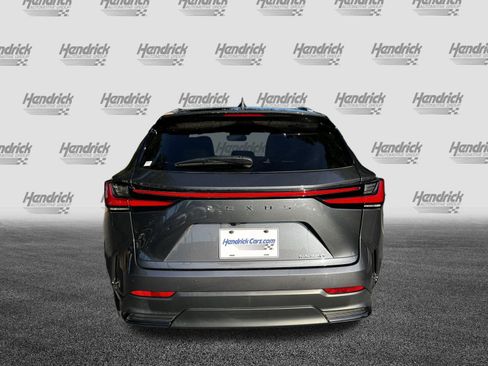 Used 2024 Lexus NX 250 FWD image 8