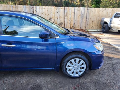Used 2017 Nissan Sentra S image 3