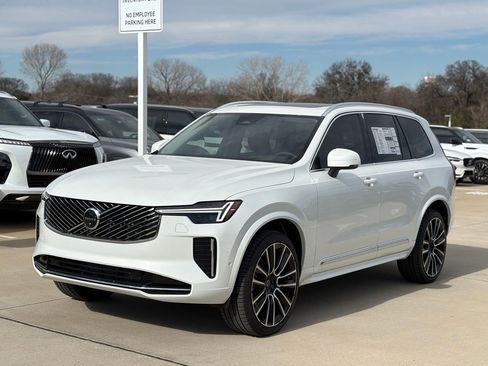 New 2026 Volvo XC90 B6 Ultra image 3