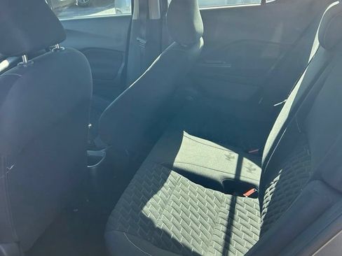 Used 2021 Nissan Kicks S FWD image 6
