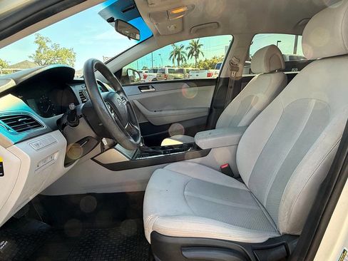 Used 2017 Hyundai Sonata SE image 14