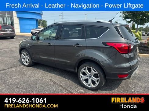 Used 2019 Ford Escape Titanium FWD image 3