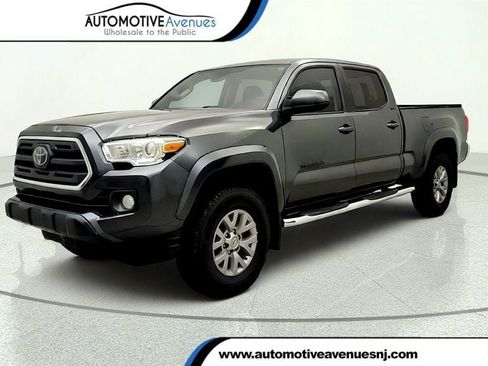 Used 2019 Toyota Tacoma SR5 AWD/4WD image 1