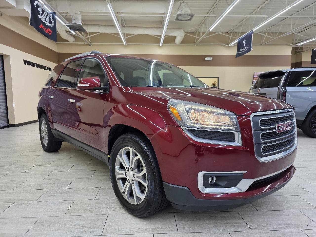 Used 2015 GMC Acadia SLT FWD image 4