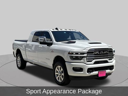 Used 2025 RAM 2500 Laramie AWD/4WD image 7