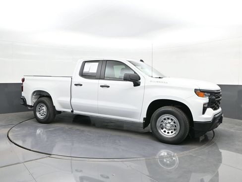Used 2025 Chevrolet Silverado 1500 W/T w/ WT Value Package RWD image 14