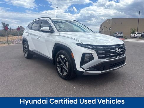 Used 2025 Hyundai Tucson SEL FWD image 3