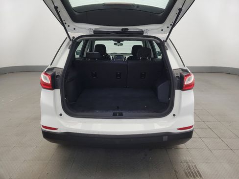 Used 2019 Chevrolet Equinox LS AWD/4WD image 29