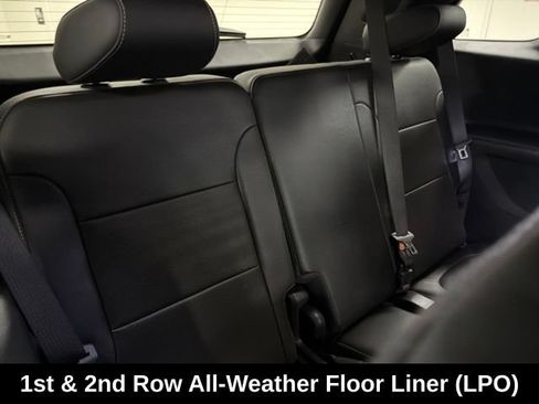 Used 2023 Chevrolet Traverse Premier w/ Redline Edition AWD/4WD image 13