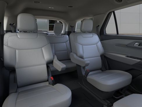 New 2026 Ford Explorer Active w/ Active Comfort Package AWD/4WD image 34