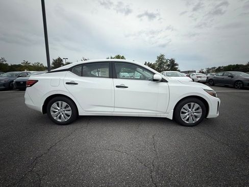 New 2025 Nissan Sentra S image 4