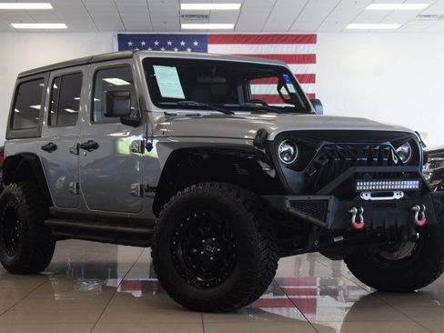 Used 2020 Jeep Wrangler Unlimited Sport AWD/4WD image 2