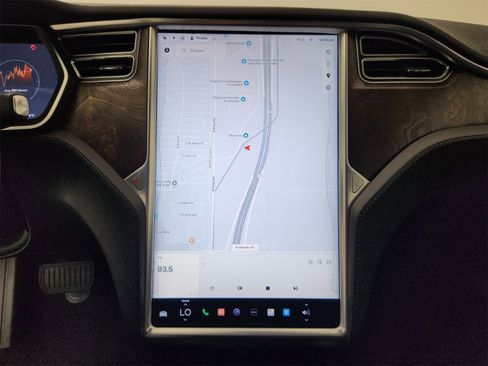 Used 2016 Tesla Model S 90D image 5