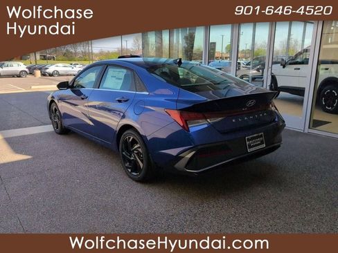 New 2026 Hyundai Elantra SEL Sport image 3