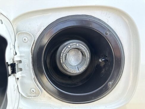 Used 2018 Honda Pilot EX-L image 34