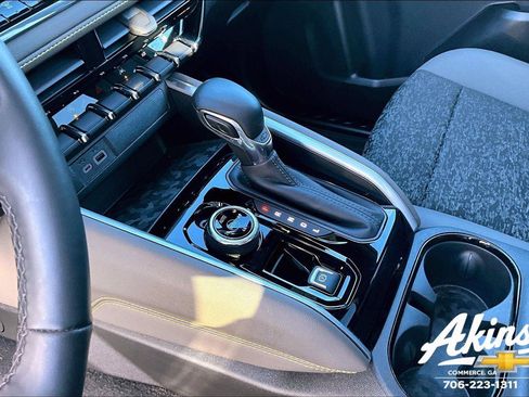 Used 2024 Chevrolet Colorado ZR2 w/ ZR2 Bison Edition image 14