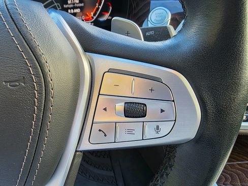 Used 2020 BMW 750i xDrive w/ Executive Package image 21