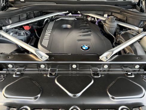 Certified 2025 BMW X5 xDrive40i w/ Climate Comfort Package image 36