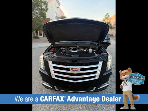 Used 2015 Cadillac Escalade Luxury AWD/4WD image 55
