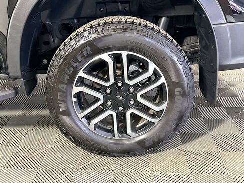 Used 2024 Ford Ranger Lariat w/ Trailer Tow Package image 28