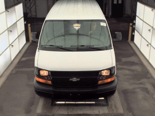 Used 2014 Chevrolet Express 3500 RWD image 2