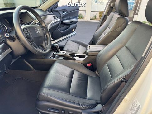 Used 2014 Honda Crosstour EX-L image 18