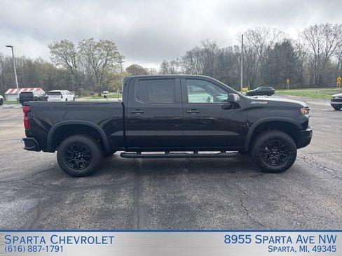 Used 2023 Chevrolet Silverado 1500 ZR2 w/ Technology Package image 2