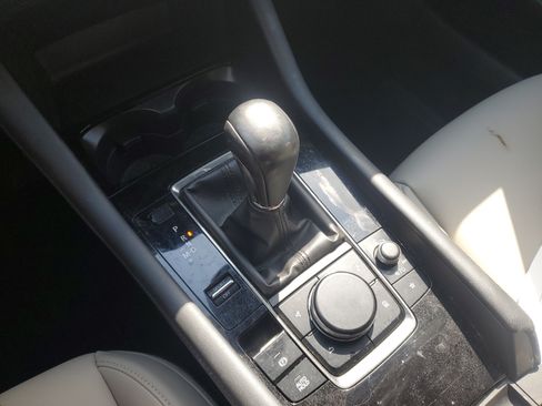 Used 2024 MAZDA MAZDA3 s FWD image 23