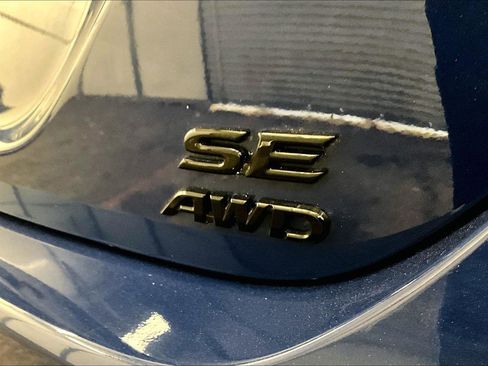 Used 2023 Toyota Camry SE image 13