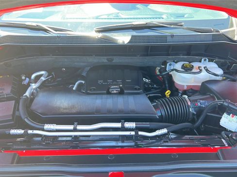 Used 2025 Chevrolet Silverado 1500 Custom w/ Turbomax Blackout Package AWD/4WD image 17