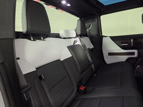 Used 2024 GMC Hummer EV 3X image 33