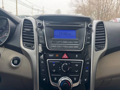 Used 2013 Hyundai Elantra GT w/ Touch & Go Pkg image 30