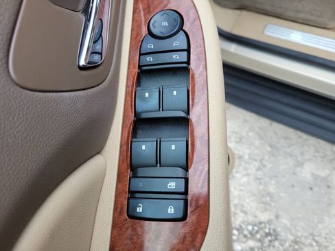 Used 2008 GMC Yukon SLT w/ SLT Preferred Equipment Group image 15