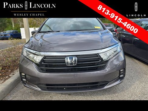 Used 2024 Honda Odyssey Touring image 2