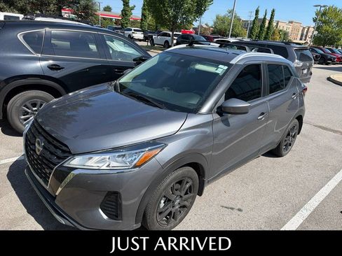 Used 2024 Nissan Kicks SV w/ Exterior Package FWD image 1
