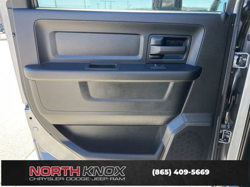 Used 2024 RAM 3500 Tradesman w/ Chrome Appearance Group image 15