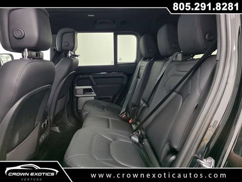 Used 2023 Land Rover Defender 130 SE AWD/4WD image 21