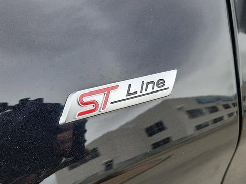 Used 2025 Ford Explorer ST-Line w/ ST-Line Street Pack AWD/4WD image 5