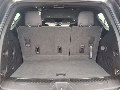 Used 2023 Chevrolet Tahoe LT RWD image 11